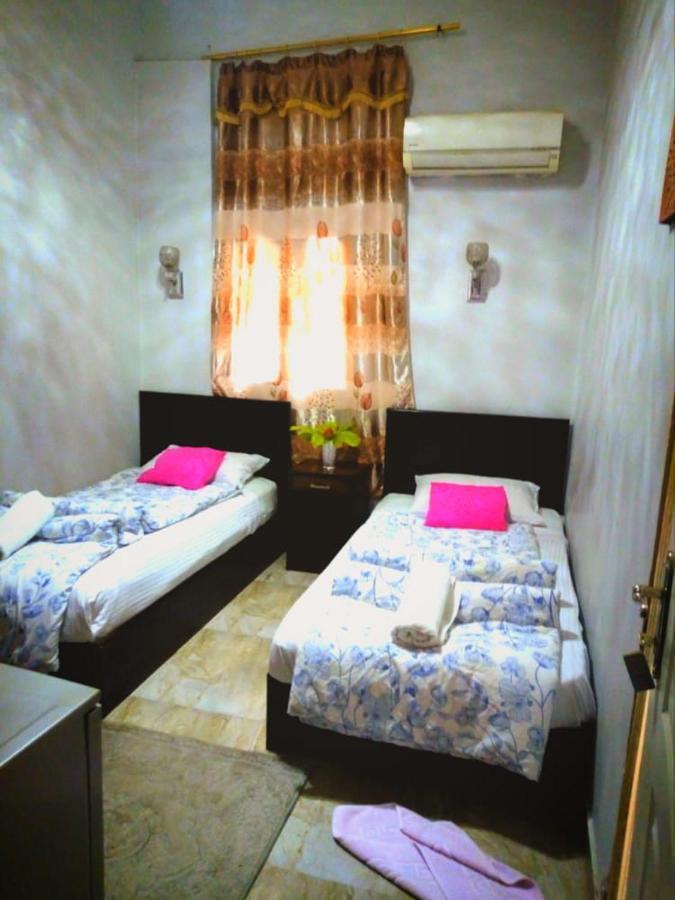 Downtown Inn Kairo Bagian luar foto