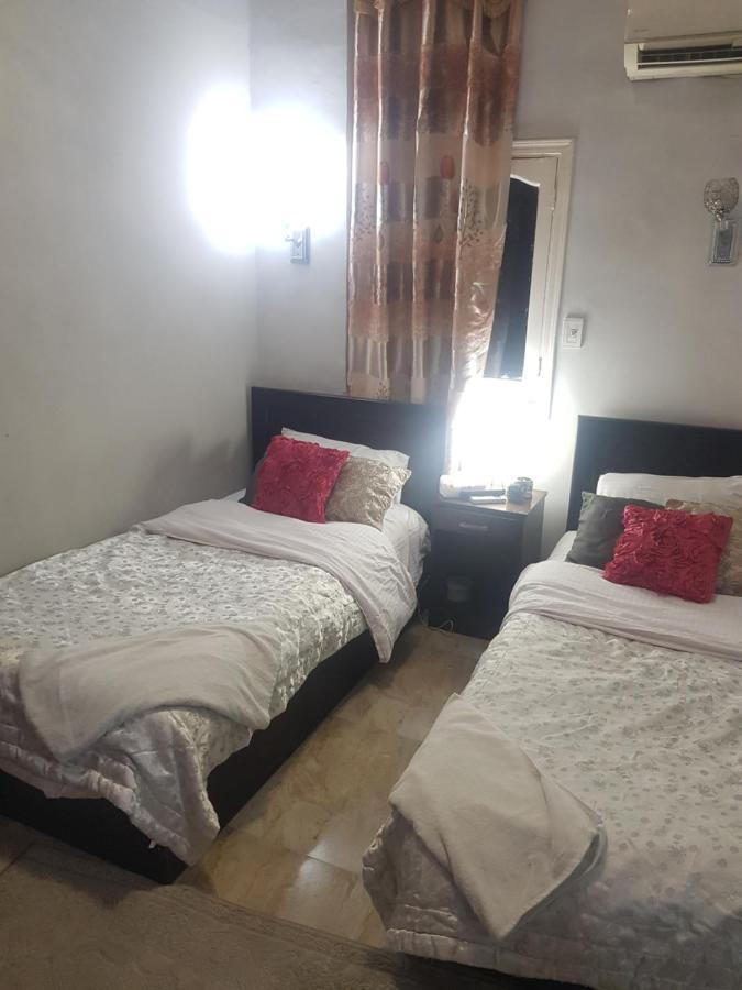 Downtown Inn Kairo Bagian luar foto