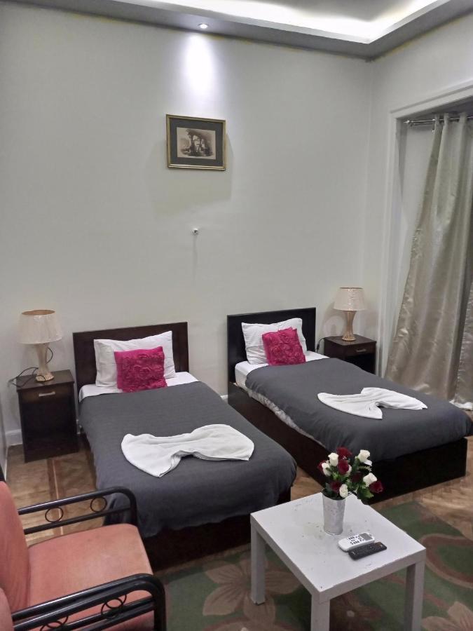 Downtown Inn Kairo Bagian luar foto