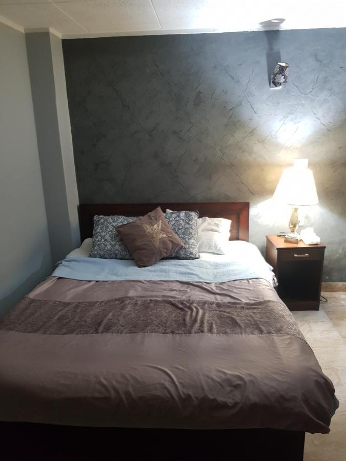 Downtown Inn Kairo Bagian luar foto